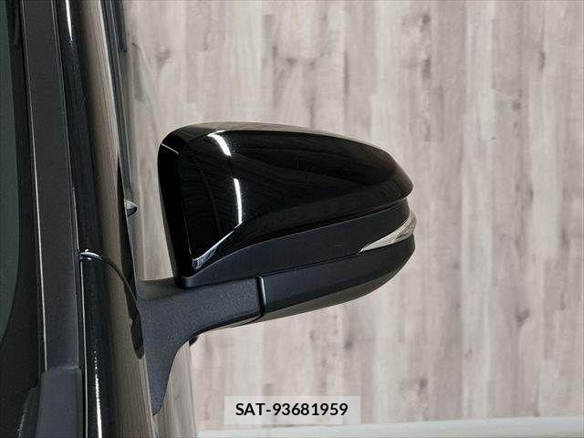 Toyota VOXY HYBRID 2014-04 8338493-28