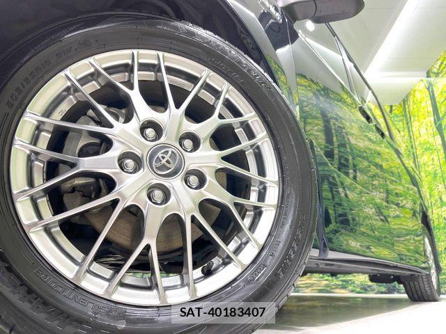 Toyota VOXY HYBRID 2018-02 8338491-13