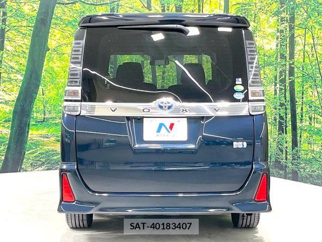 Toyota VOXY HYBRID 2018-02 8338491-15