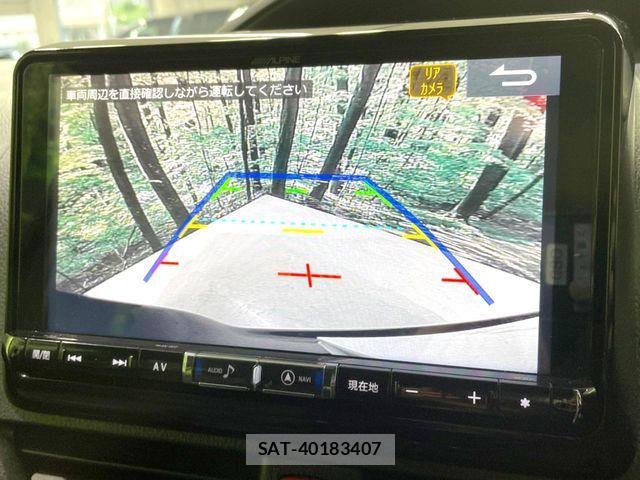Toyota VOXY HYBRID 2018-02 8338491-4