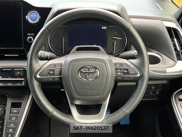 Toyota VOXY HYBRID 2022-12 8338467-11