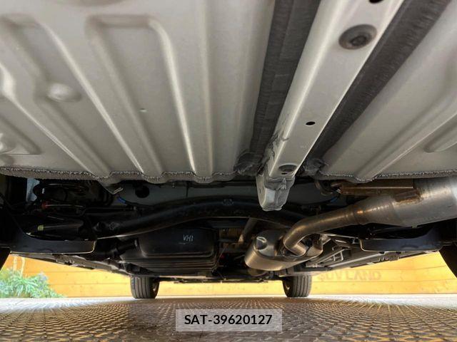 Toyota VOXY HYBRID 2022-12 8338467-19
