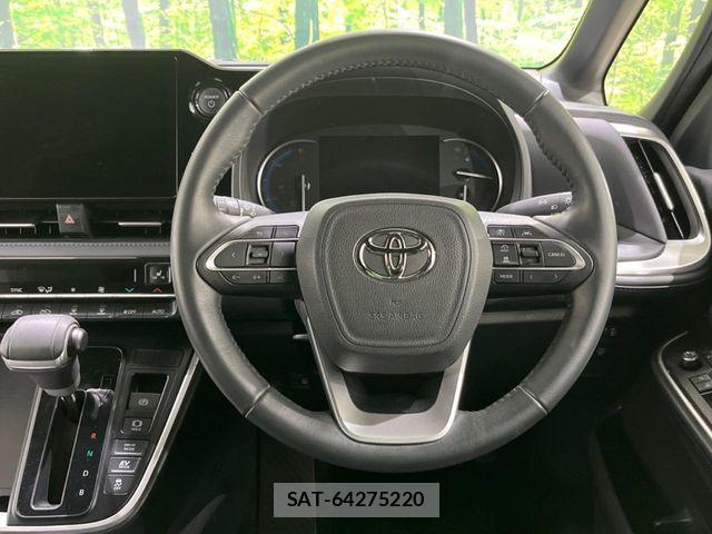 Toyota VOXY HYBRID 2025-02 8338476-11