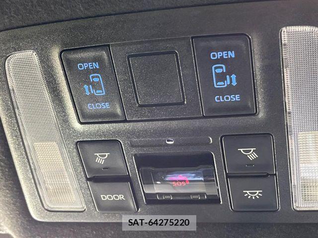 Toyota VOXY HYBRID 2025-02 8338476-4