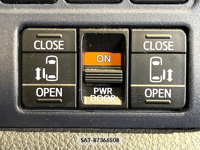 Toyota VOXY HYBRID 2014-03 8338494-4