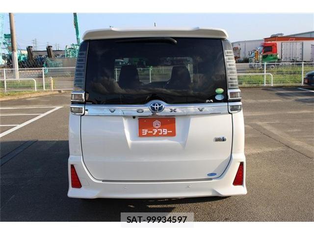Toyota VOXY HYBRID 2020-11 8338487-9