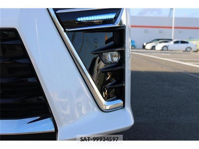 Toyota VOXY HYBRID 2020-11 8338487-14