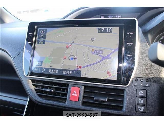 Toyota VOXY HYBRID 2020-11 8338487-1