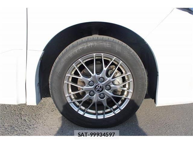 Toyota VOXY HYBRID 2020-11 8338487-23