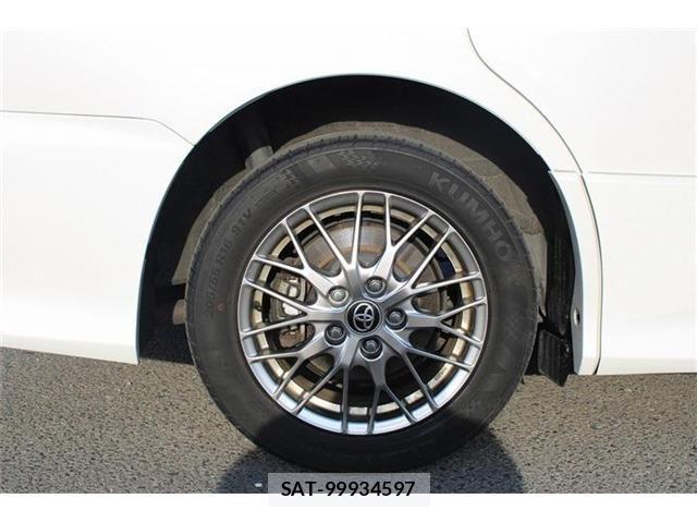 Toyota VOXY HYBRID 2020-11 8338487-24
