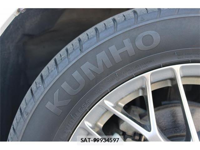 Toyota VOXY HYBRID 2020-11 8338487-27