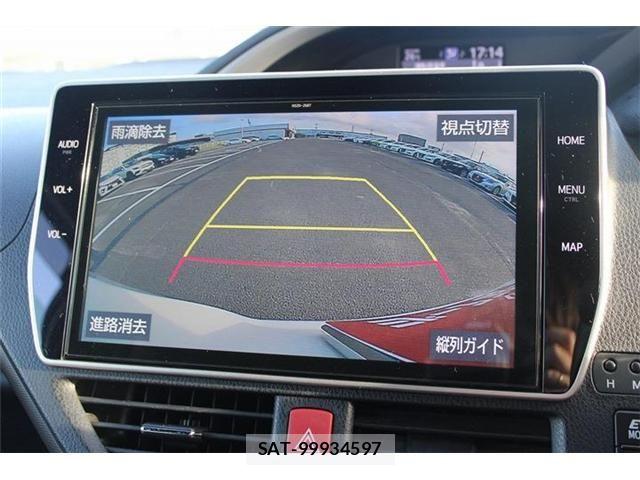 Toyota VOXY HYBRID 2020-11 8338487-2