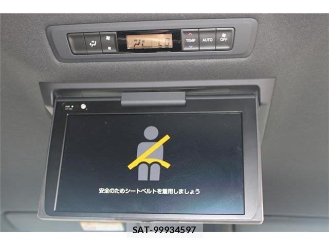 Toyota VOXY HYBRID 2020-11 8338487-3