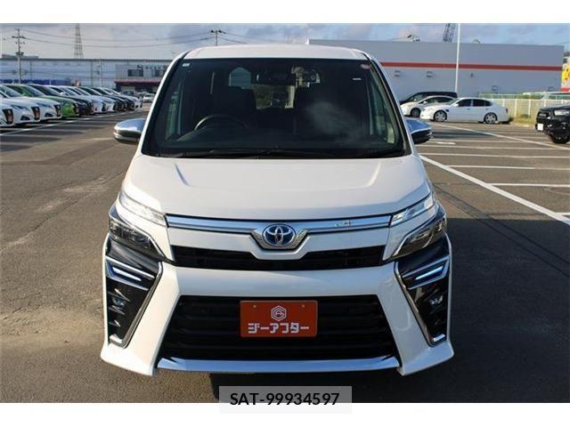 Toyota VOXY HYBRID 2020-11 8338487-4