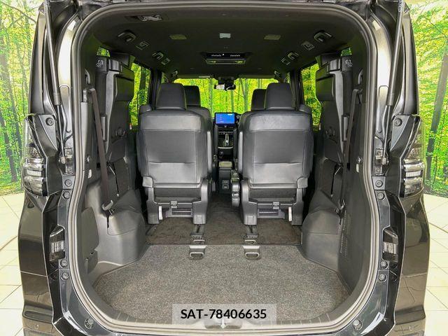 Toyota VOXY HYBRID 2023-05 8338480-10