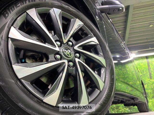 Toyota VOXY HYBRID 2022-10 8338466-13