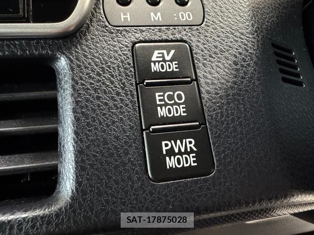 Toyota VOXY HYBRID 2019-05 8355884-25