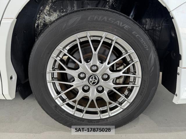 Toyota VOXY HYBRID 2019-05 8355884-6