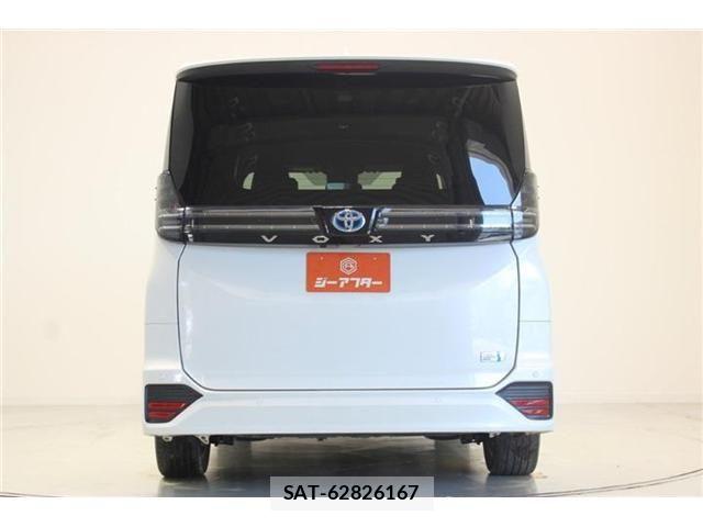 Toyota VOXY HYBRID 2022-10 8355881-10