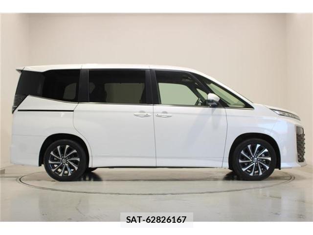 Toyota VOXY HYBRID 2022-10 8355881-12