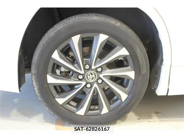 Toyota VOXY HYBRID 2022-10 8355881-22