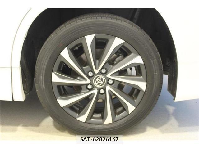 Toyota VOXY HYBRID 2022-10 8355881-23