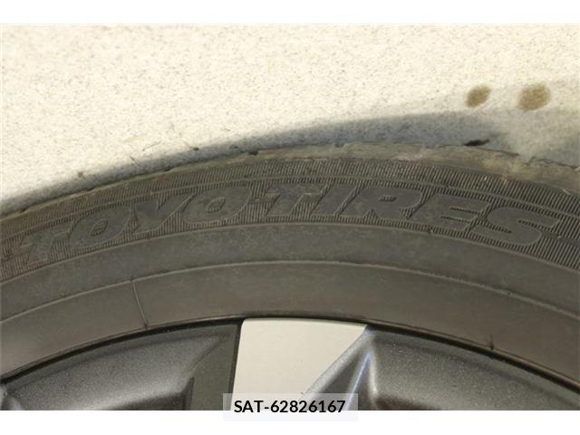 Toyota VOXY HYBRID 2022-10 8355881-25