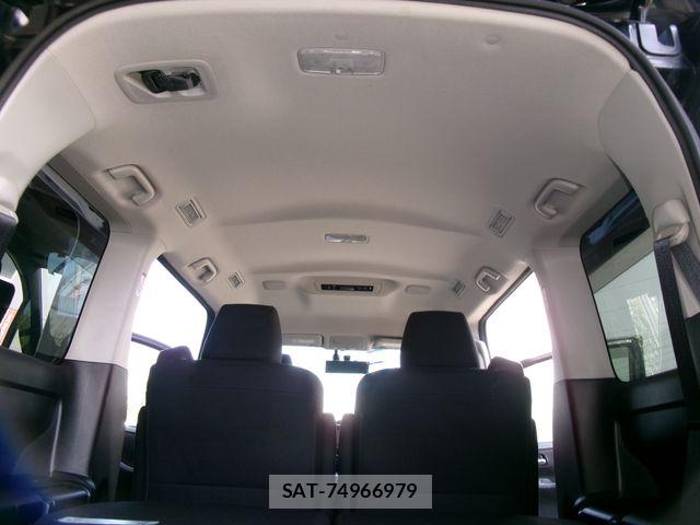 Toyota VOXY HYBRID 2014-11 8355885-13