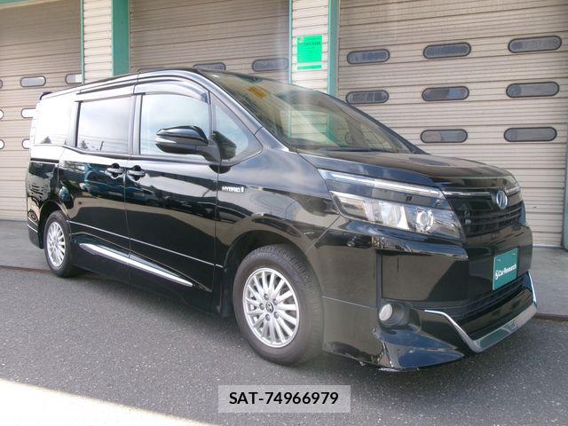 Toyota VOXY HYBRID 2014-11 8355885-1
