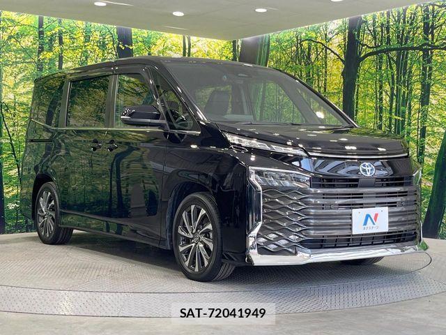 Toyota VOXY HYBRID 2023-06 8355879-16