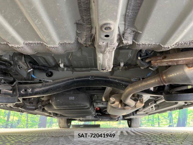 Toyota VOXY HYBRID 2023-06 8355879-19