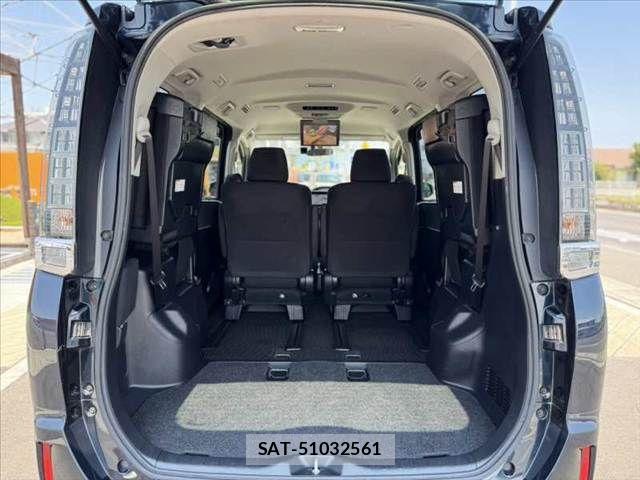Toyota VOXY HYBRID 2014-10 8355883-20