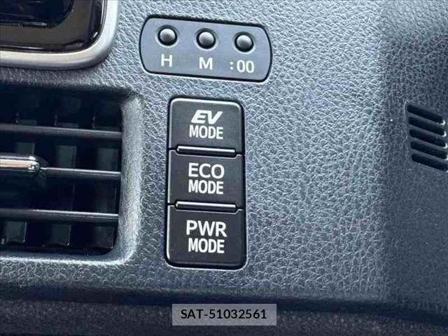Toyota VOXY HYBRID 2014-10 8355883-25