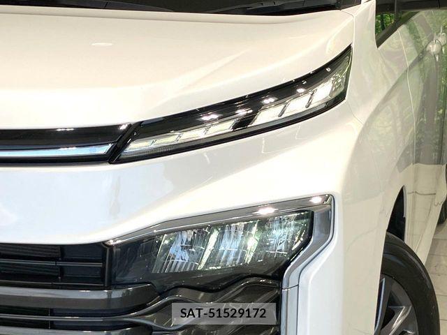 Toyota VOXY HYBRID 2023-08 8355880-13