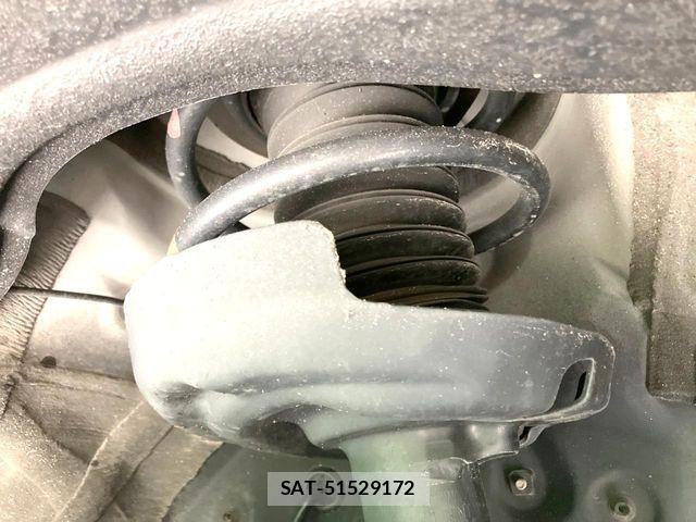Toyota VOXY HYBRID 2023-08 8355880-19