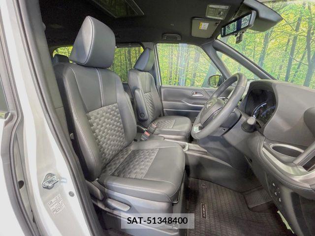 Toyota VOXY HYBRID 2025-10 8355878-7