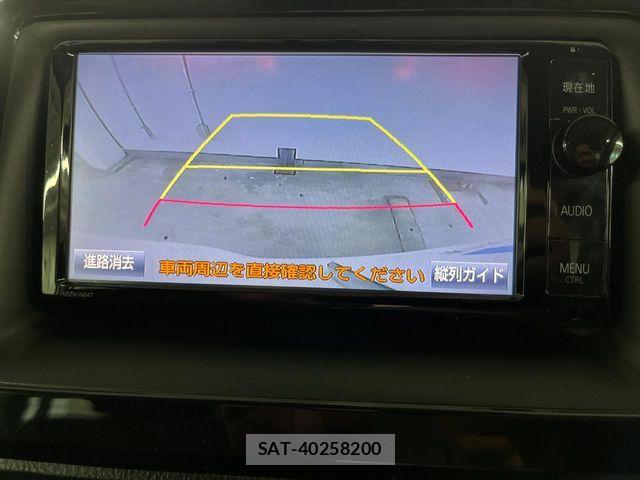 Toyota VOXY HYBRID 2015-06 8369727-4