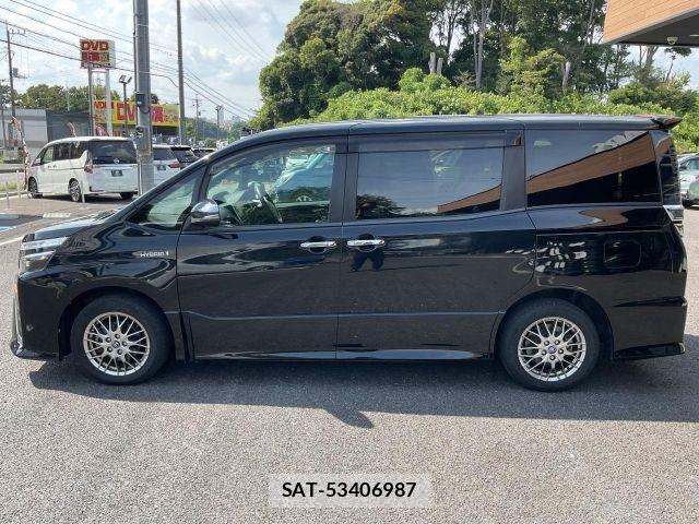 Toyota VOXY HYBRID 2017-12 8369722-15