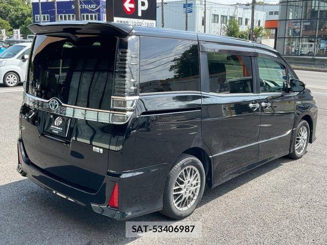 Toyota VOXY HYBRID 2017-12 8369722-18