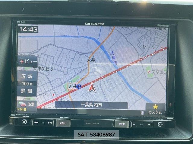 Toyota VOXY HYBRID 2017-12 8369722-19