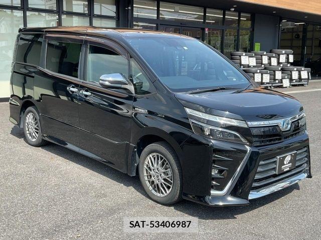 Toyota VOXY HYBRID 2017-12 8369722-6