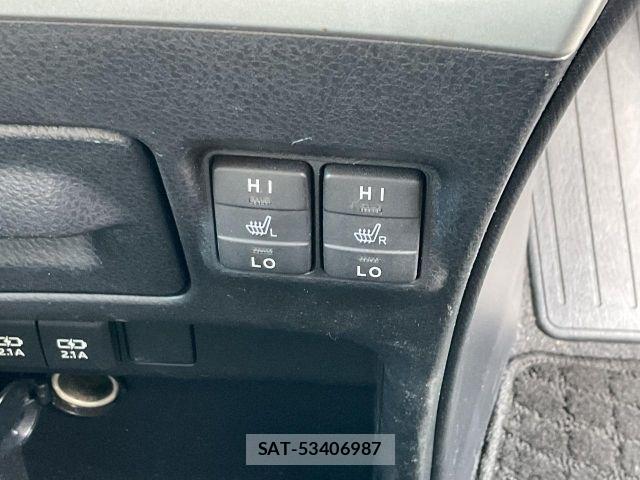 Toyota VOXY HYBRID 2017-12 8369722-8