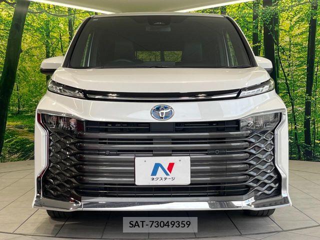 Toyota VOXY HYBRID 2023-09 8369717-14