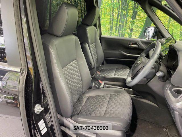Toyota VOXY HYBRID 2024-12 8369711-7