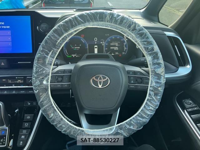 Toyota VOXY HYBRID 2026-07 8369698-1