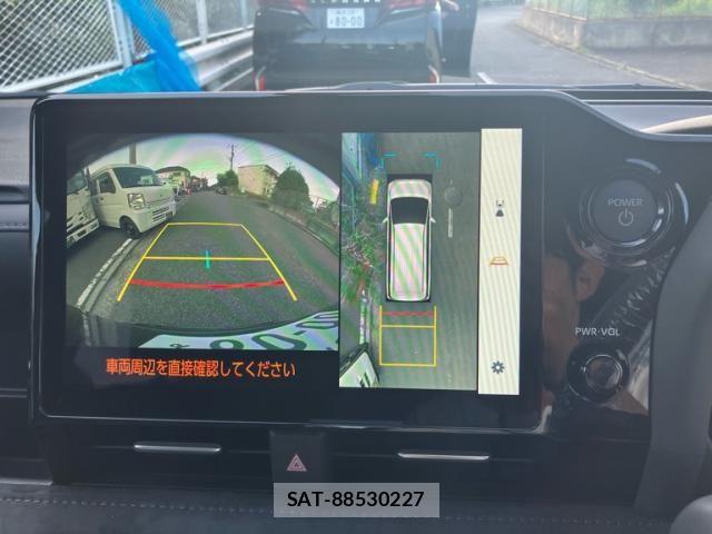 Toyota VOXY HYBRID 2026-07 8369698-24