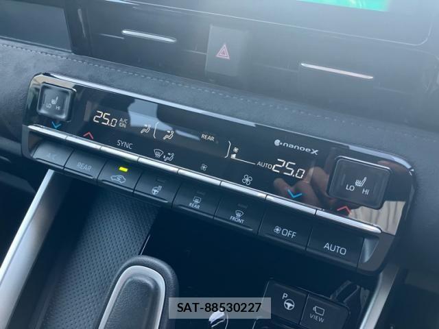 Toyota VOXY HYBRID 2026-07 8369698-25