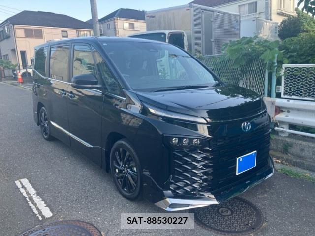 Toyota VOXY HYBRID 2026-07 8369698-5