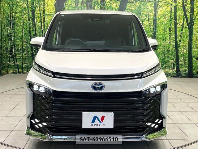 Toyota VOXY HYBRID 2025-04 8369701-14