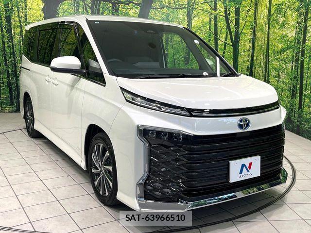 Toyota VOXY HYBRID 2025-04 8369701-16